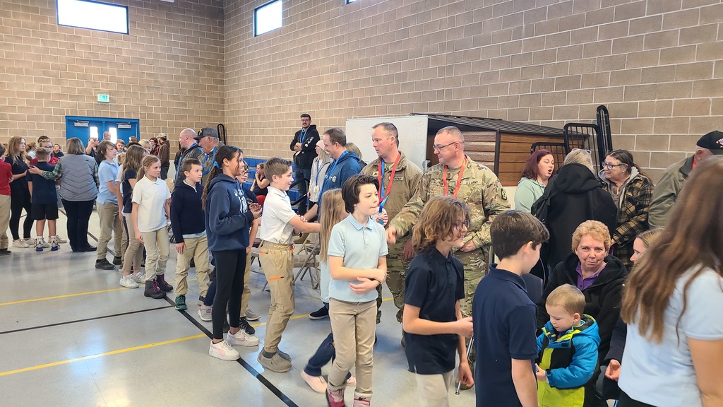 Students greet and thank visiting Veterans